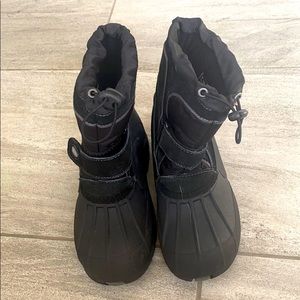 Boys Totes Snow Boots, size 1